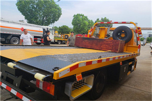 桦川附近拖车电话号码服务